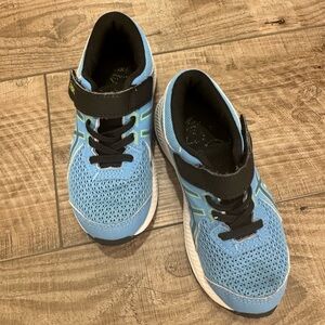 Toddler boys ASICS Like New Blue